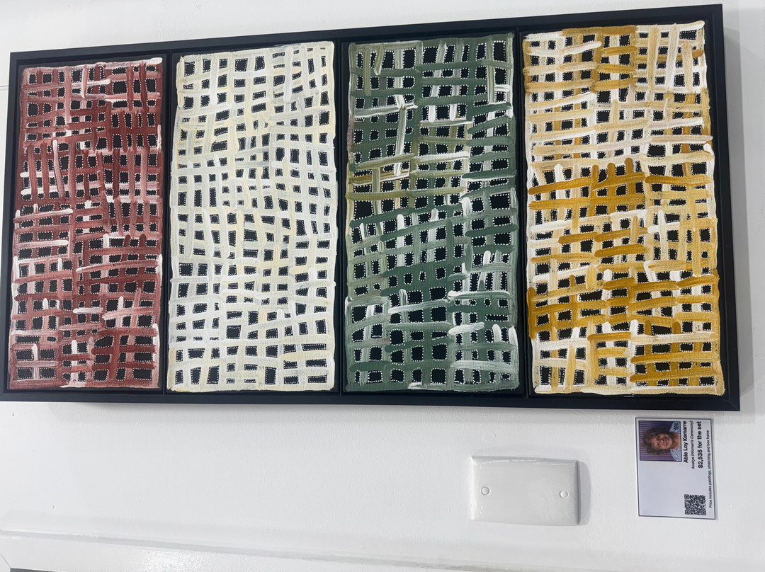 Mbantua Fine Art Gallery-爱丽斯泉必去景点
