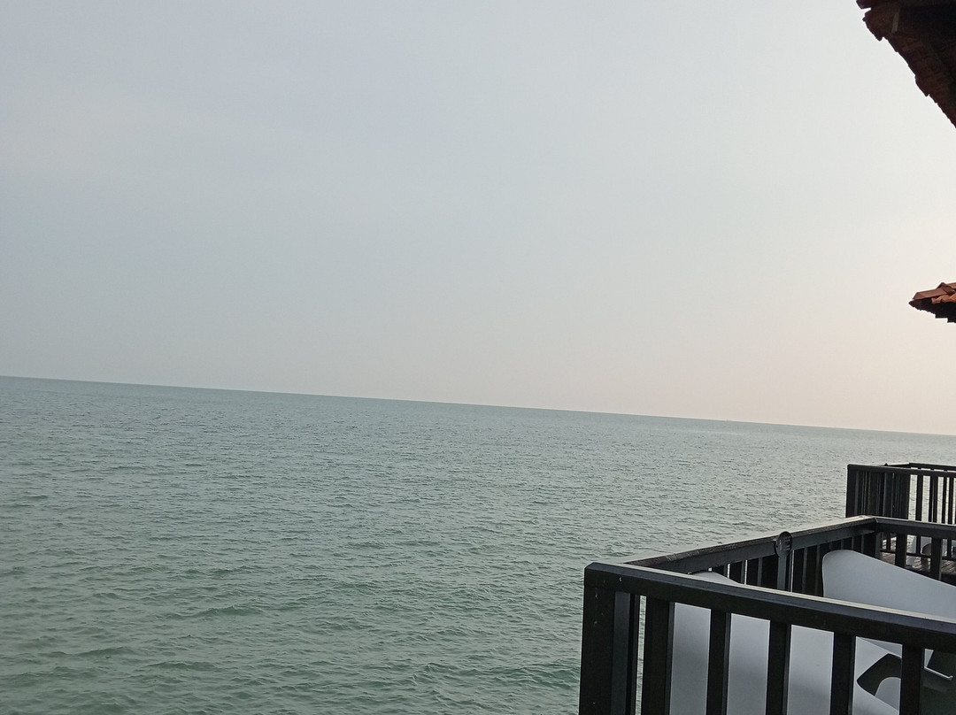 雅维林海中天酒店主图