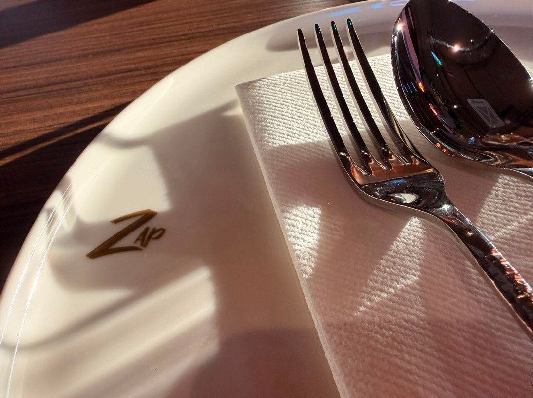 Zap Restaurant & Bar