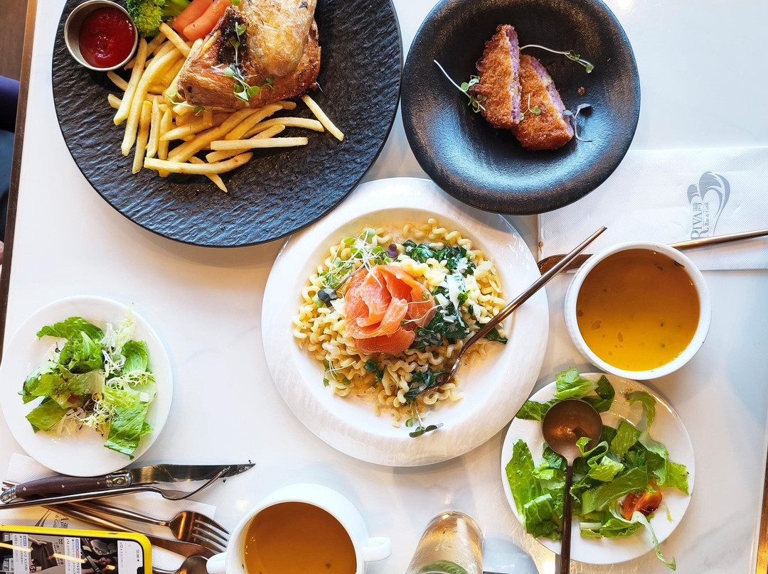 Riva灣bar&grill