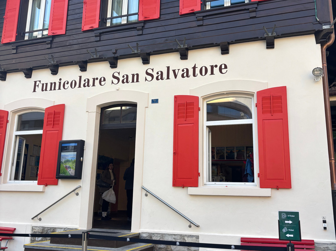 Funicular Monte San Salvatore-Paradiso必去景点