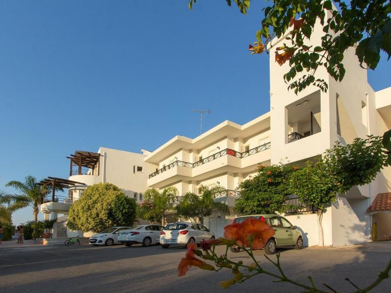 Kournas酒店住宿-Hotel Pinelopi