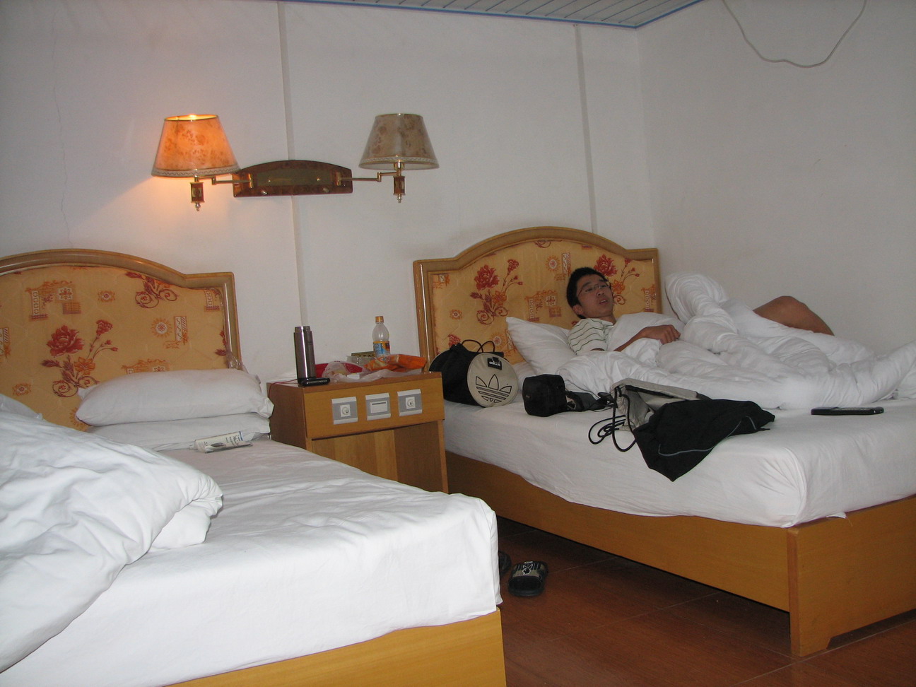 连城大酒店-客卧