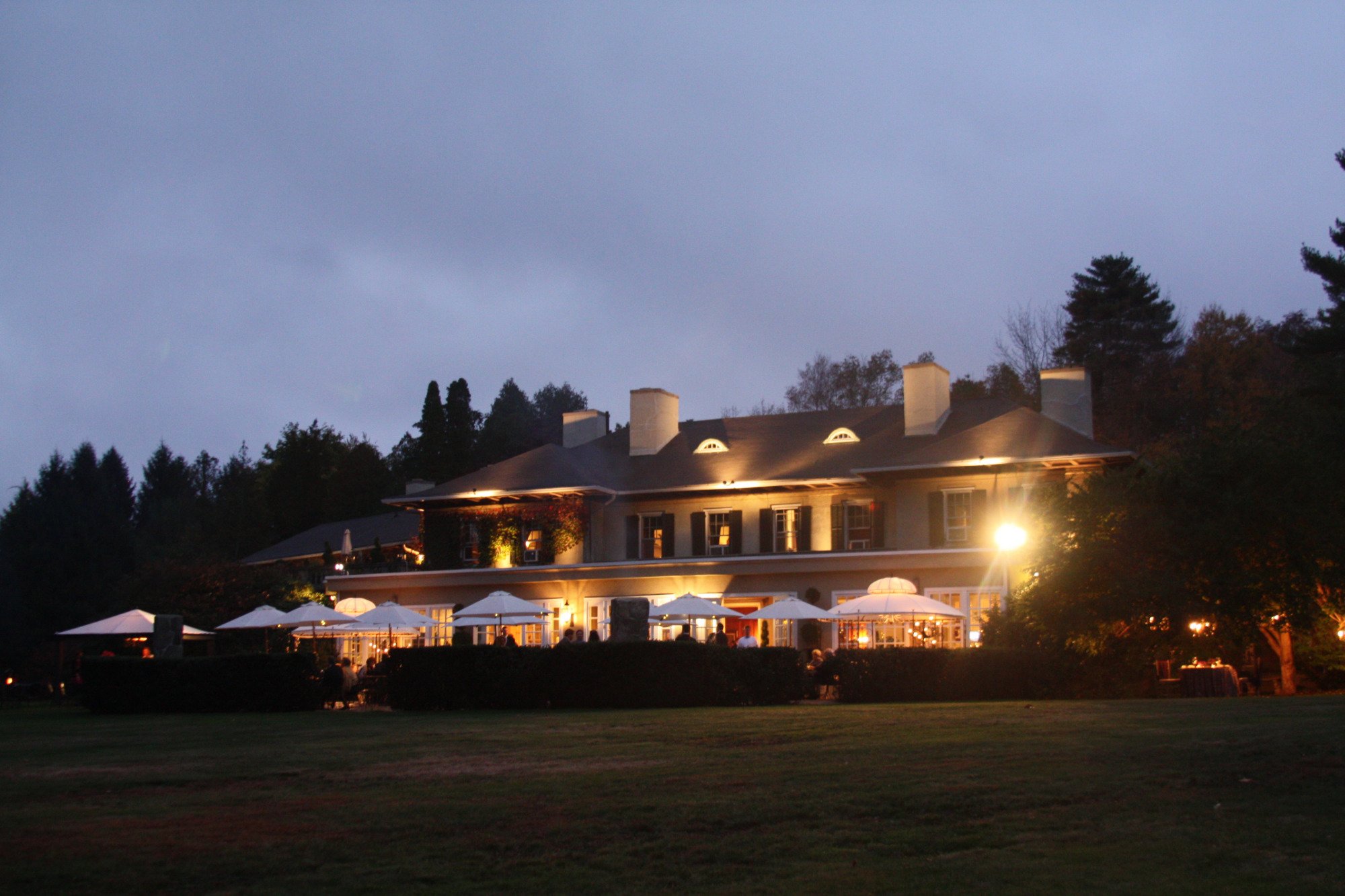 Lord Thompson Manor-官方