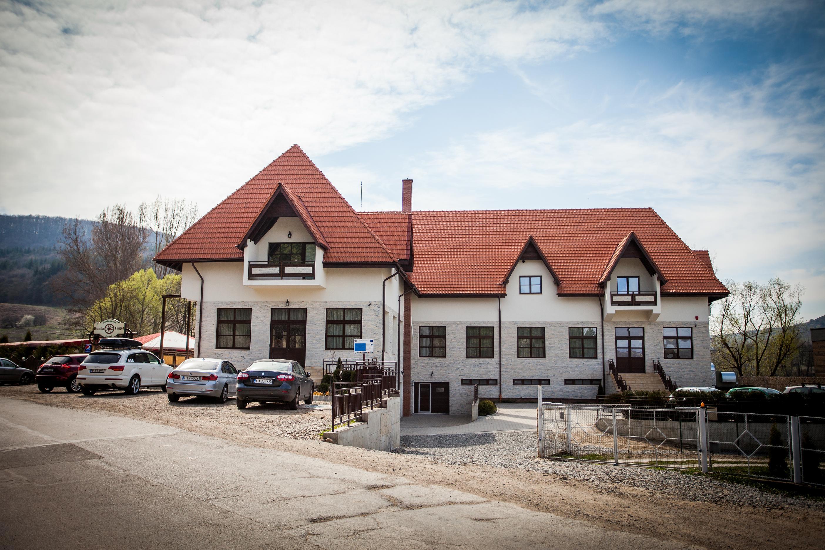 Roata Faget Inn-官方