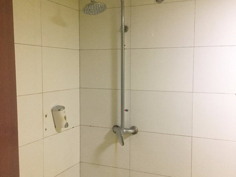 MOMA国际快捷酒店主图