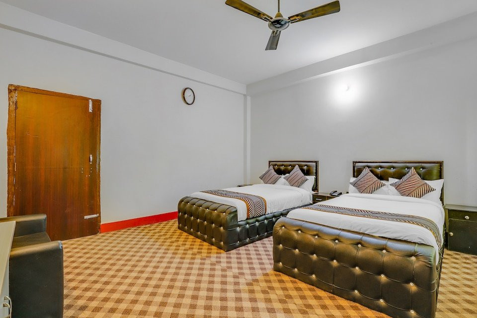 OYO 566 Hotel Dravya Kuteer