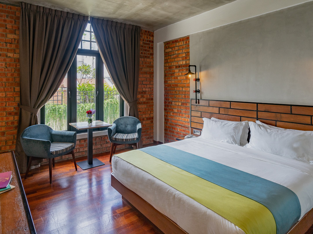 Treasures Hotel & Suites