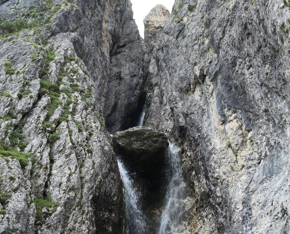 Cascate del Pisciadu景点图片