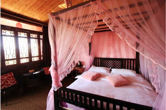 丽江浮云客栈主图