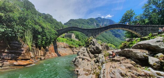 Le Pont "Ponte dei salti"景点图片