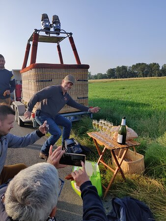 Top Balloon-昂布瓦斯必去景点