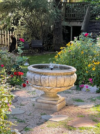 The Seasons Bed and Breakfast主图