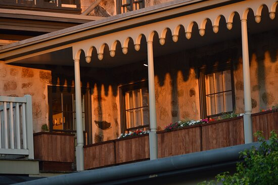 Stone House Inn主图