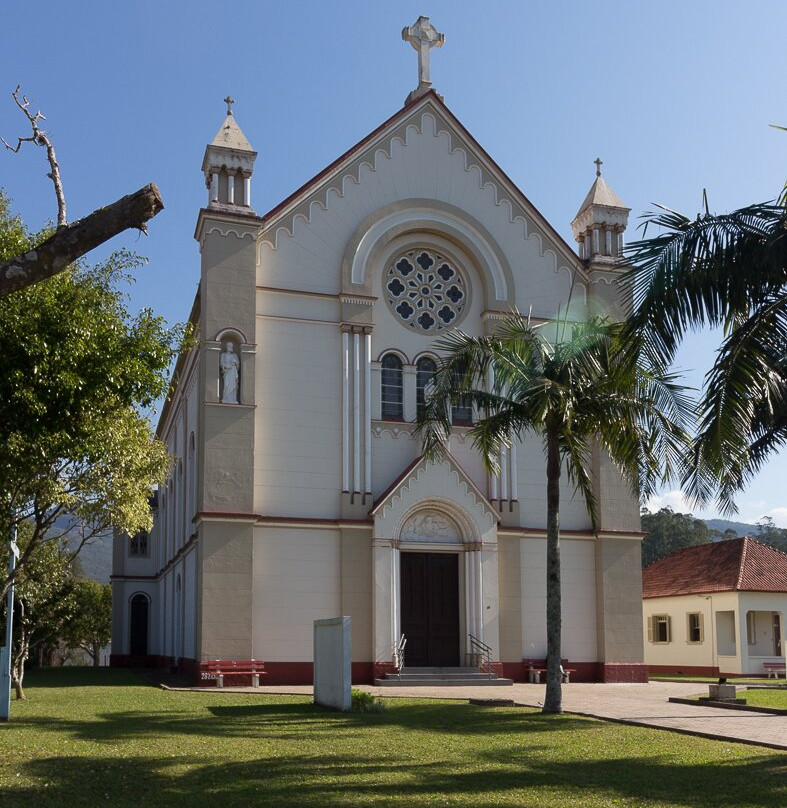 Igreja Matriz Santo Andre Avelino-Maquine必去景点