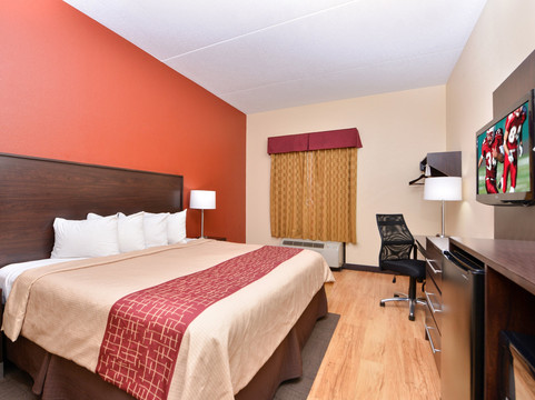 Red Roof Inn & Suites Columbus West Broad主图