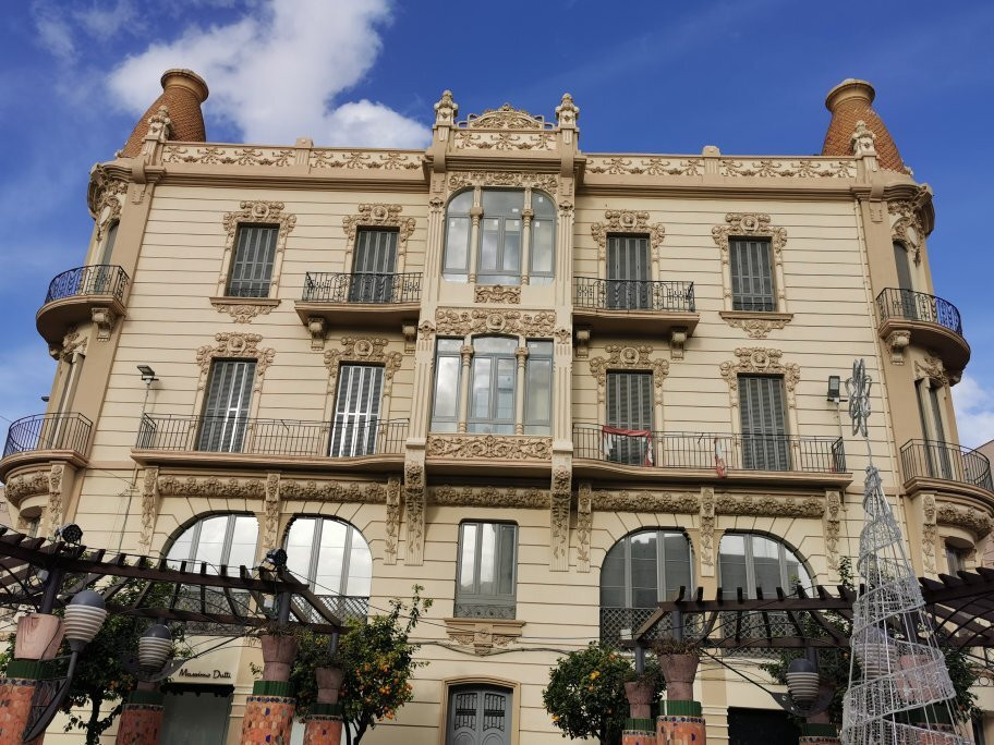 Edificio La Reconquista-梅利利亚必去景点