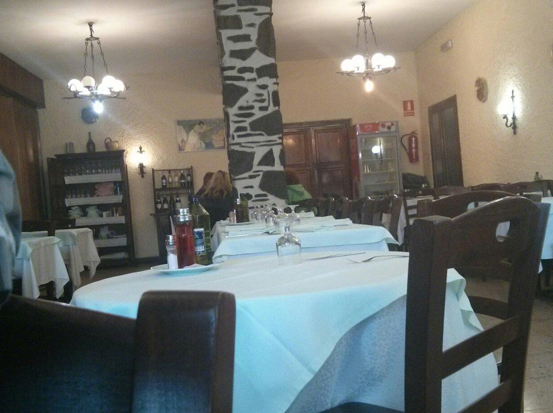 La Batlloria餐馆和美食-Restaurant Ca L'Avi