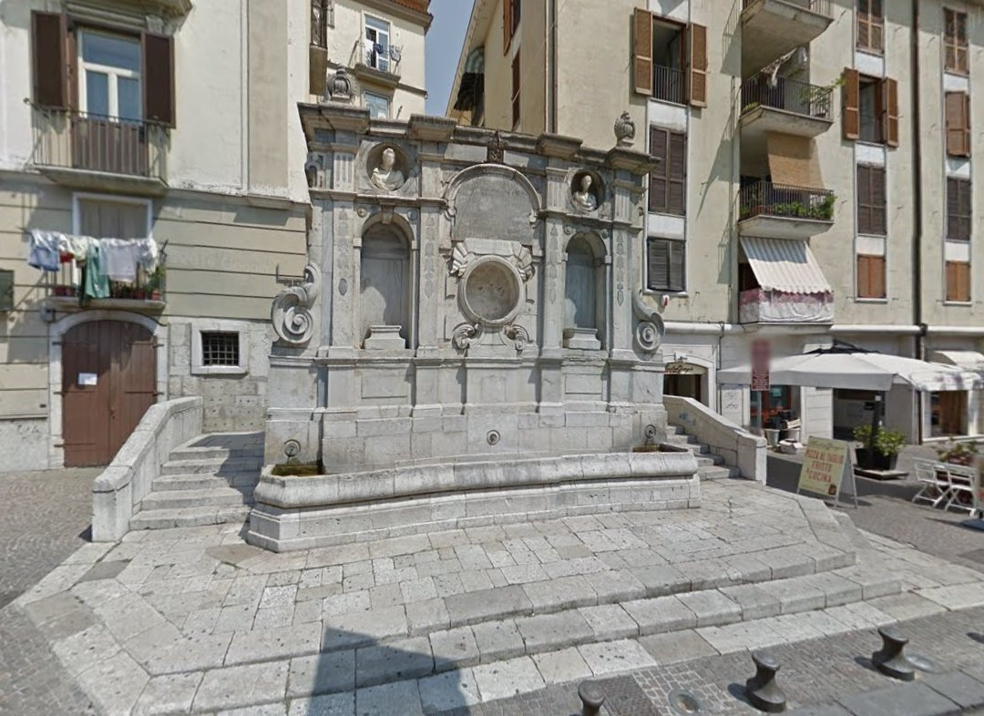 Fontana dei Caracciolo o di Bellerofonte景点图片