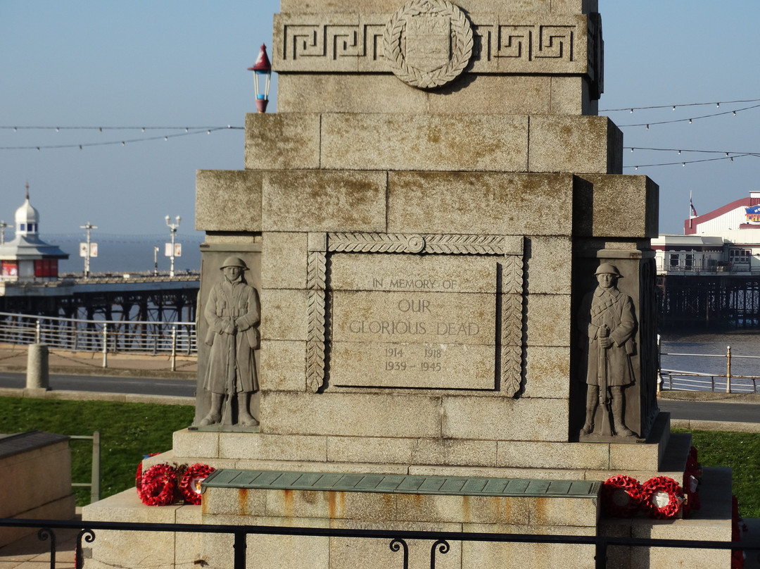 Blackpool War Memorial景点图片