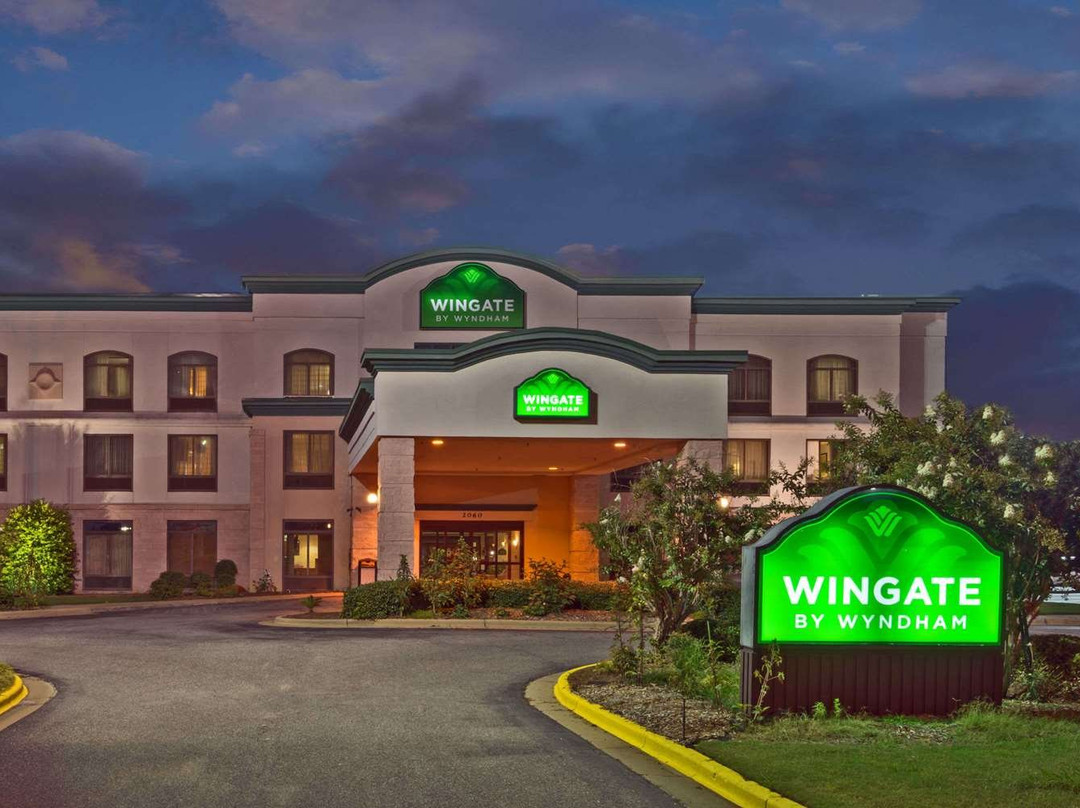 Wingate by Wyndham Montgomery主图