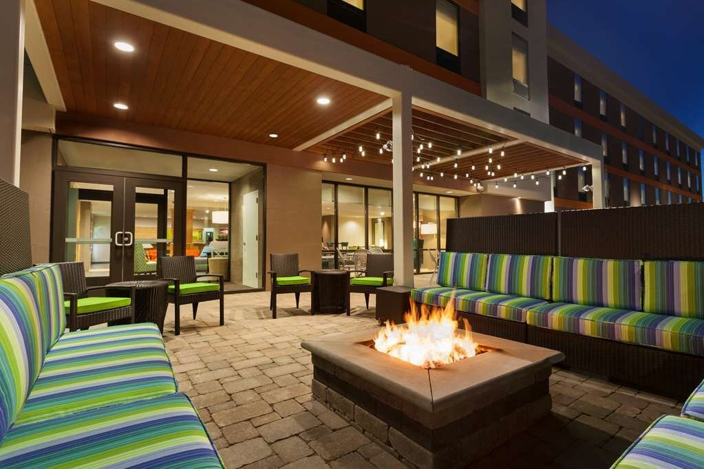 Home2 Suites By Hilton Champaign / Urbana主图