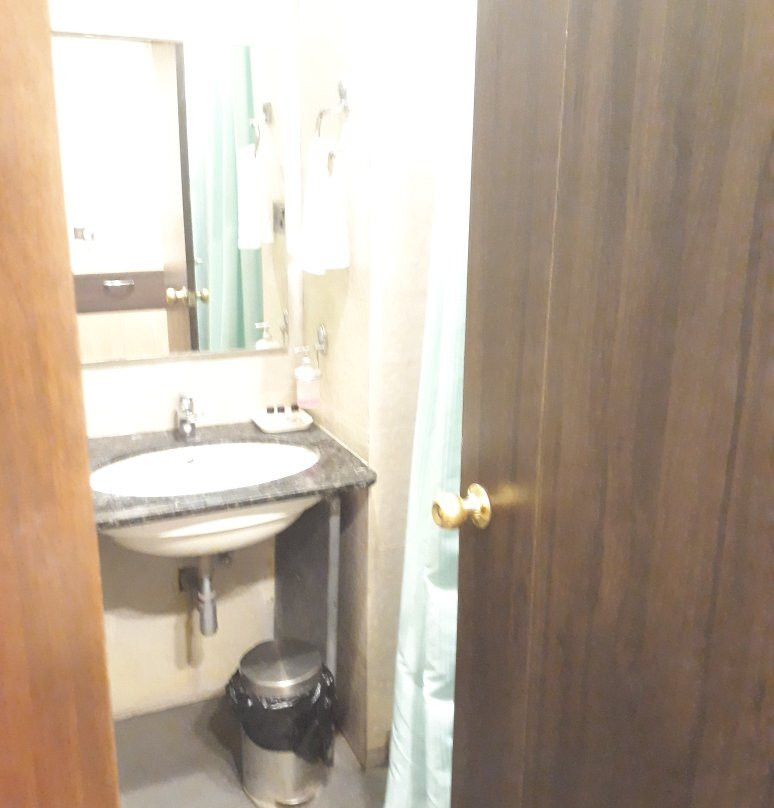 Hotel OM International主图