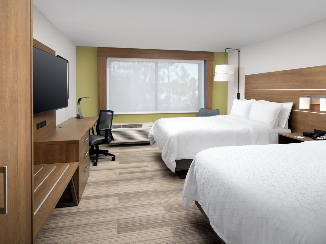 洲际酒店集团智选假日酒店及套房金斯兰I-95-海军基地区主图