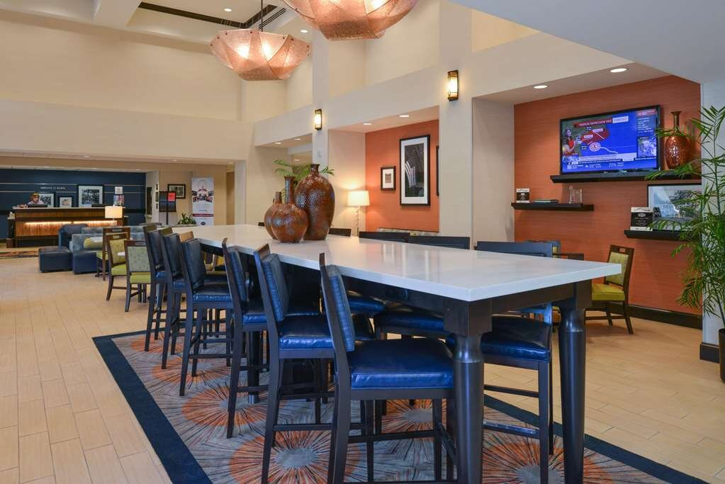 Hampton Inn & Suites Ocala主图