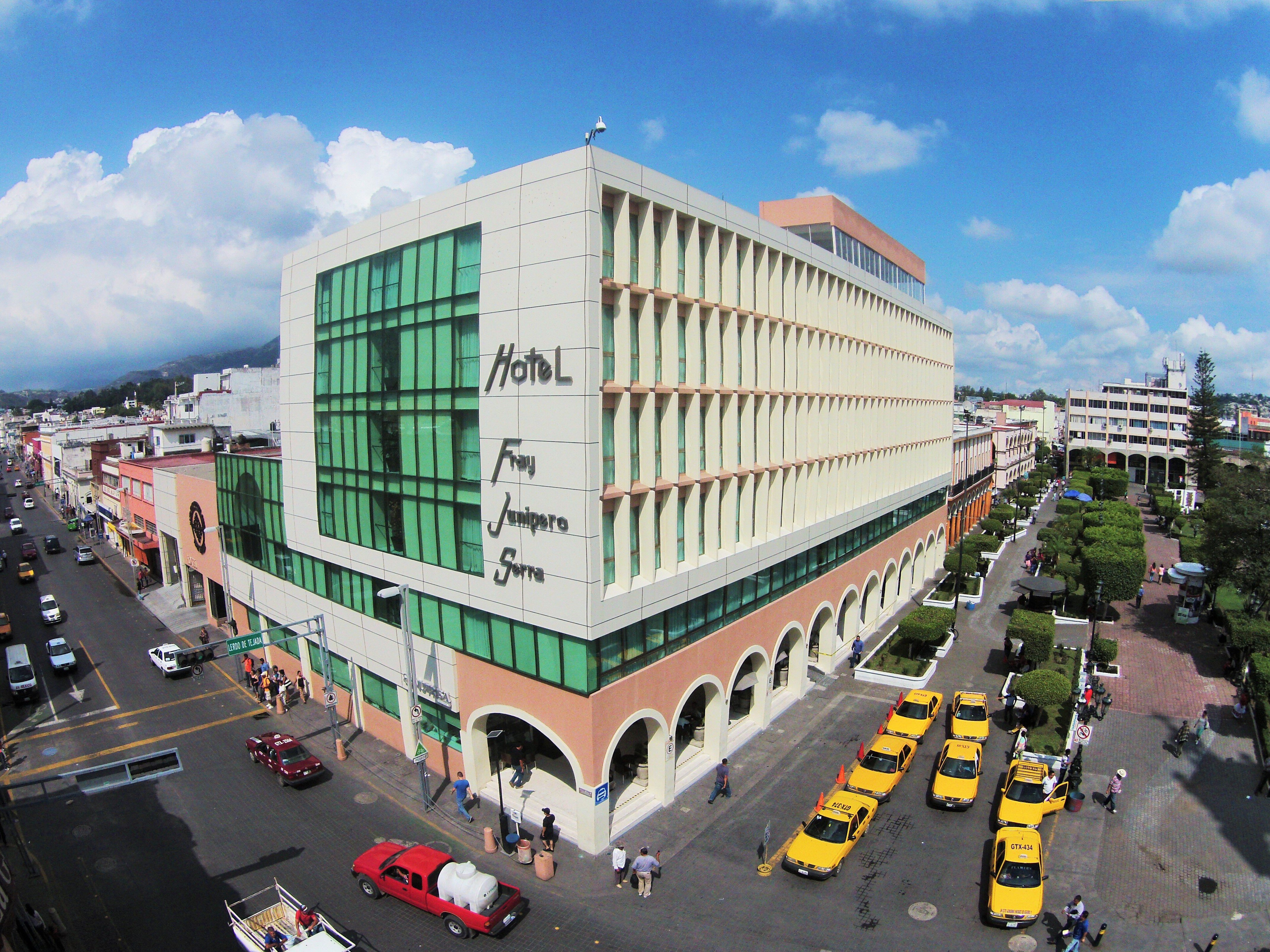 Hotel Fray Junipero Serra-官方
