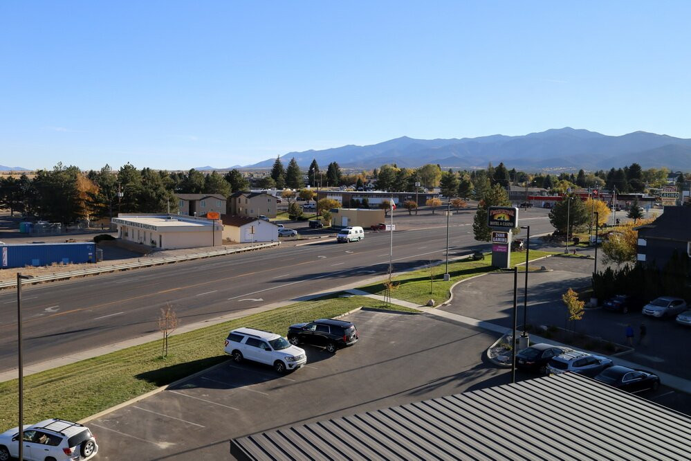 Holiday Inn Express & Suites Ely By IHG主图