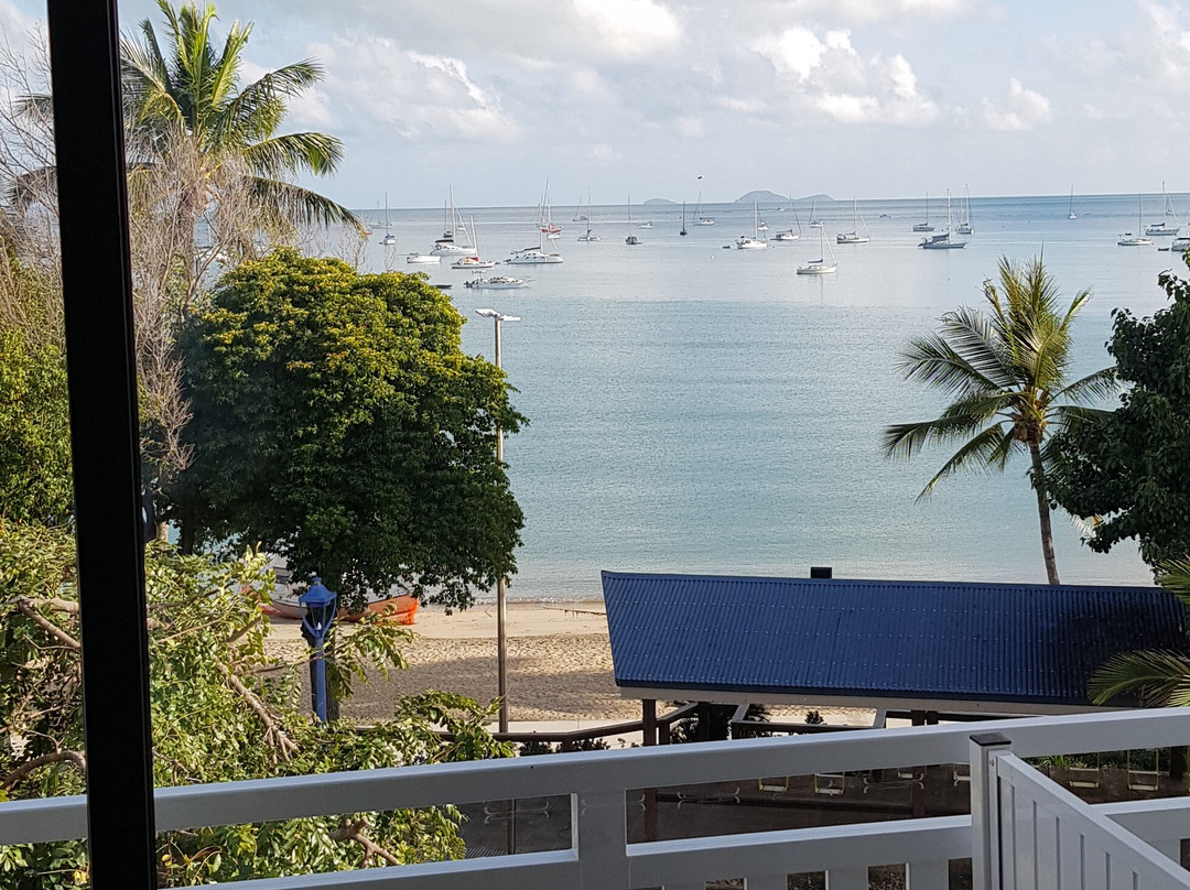 埃尔利海滩酒店主图