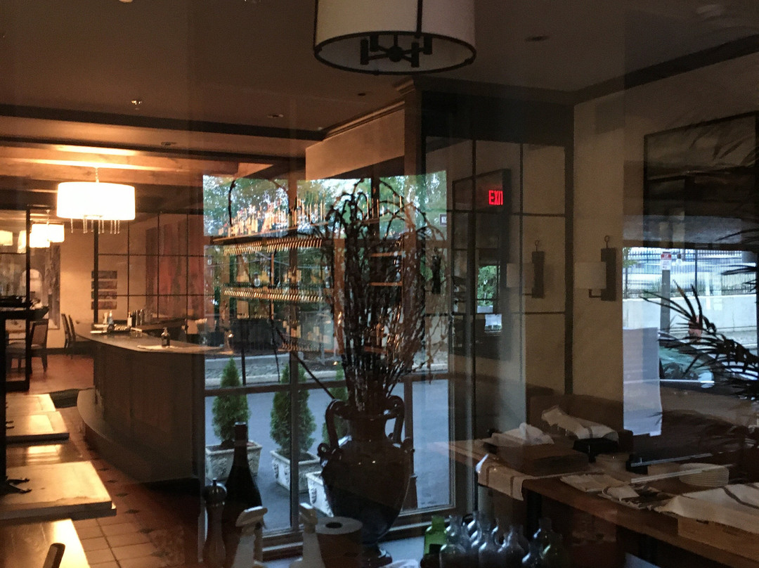 彭斯景观酒店主图