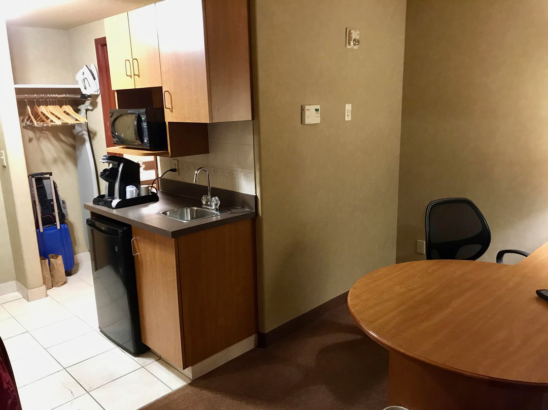 Canalta Hotel Provost主图