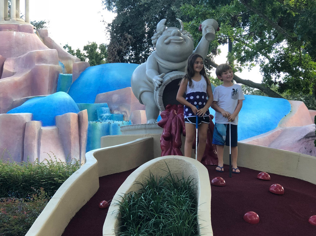 Fantasia Gardens and Fairways Miniature Golf景点图片