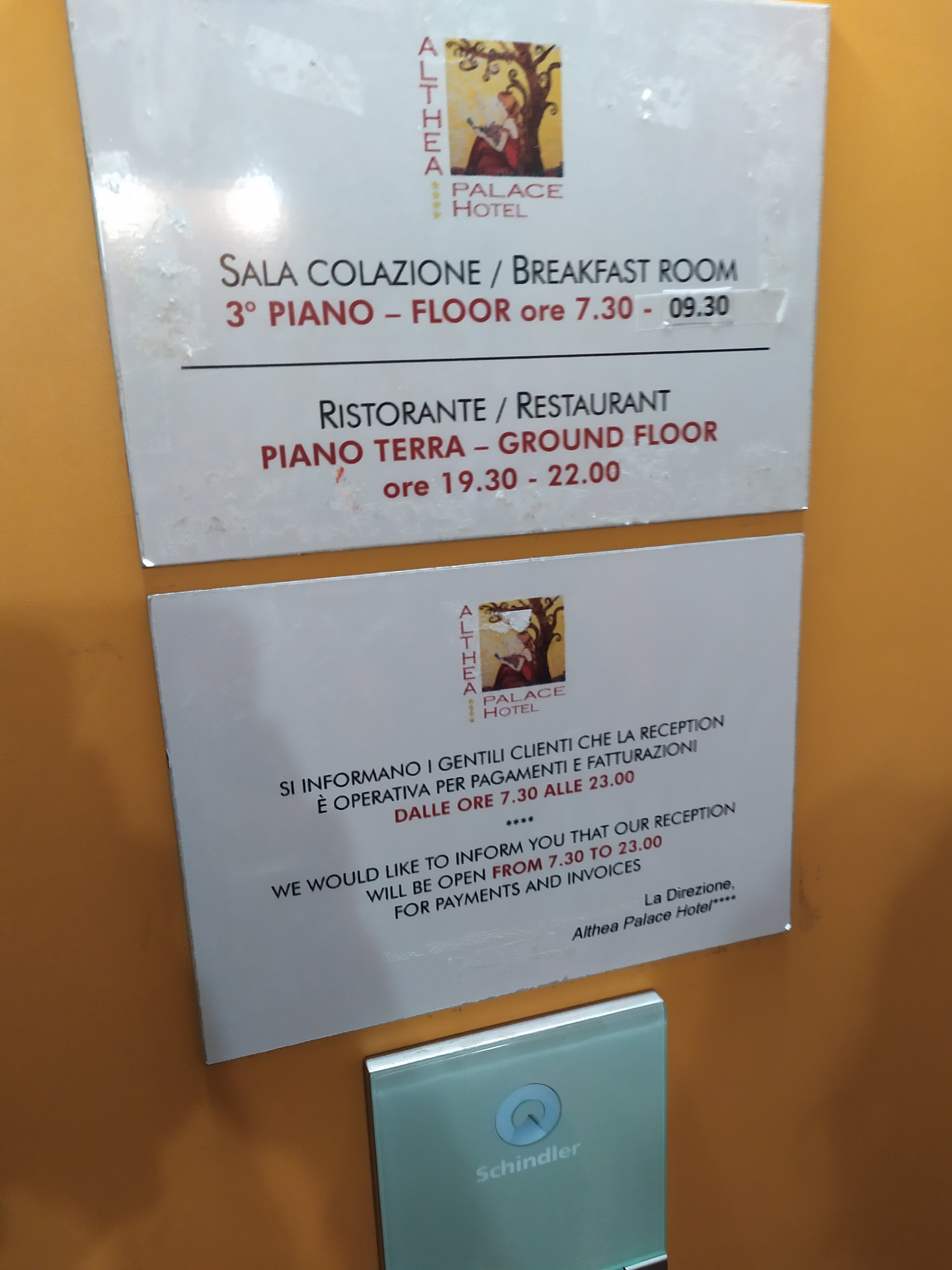 Althea Palace Hotel-浴室