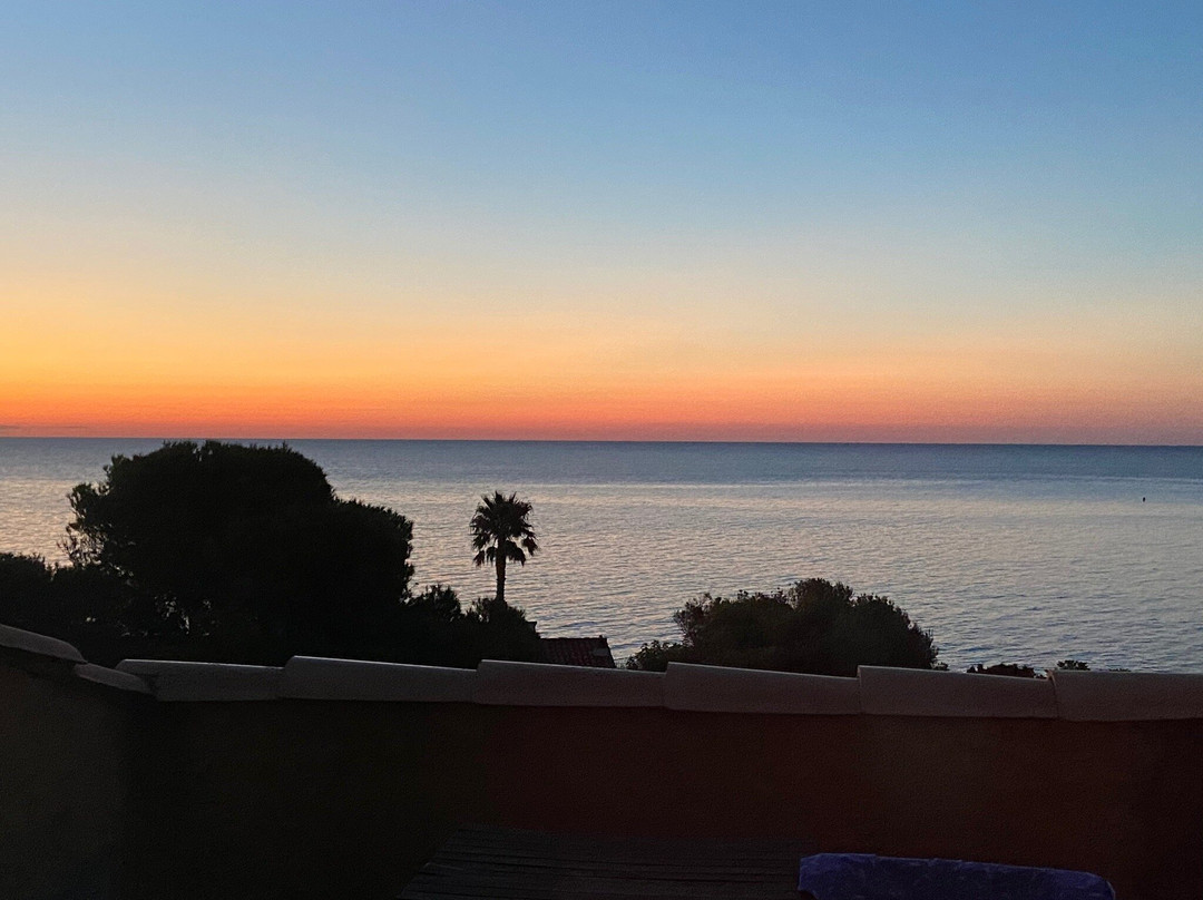 Hotel Les Calanques主图