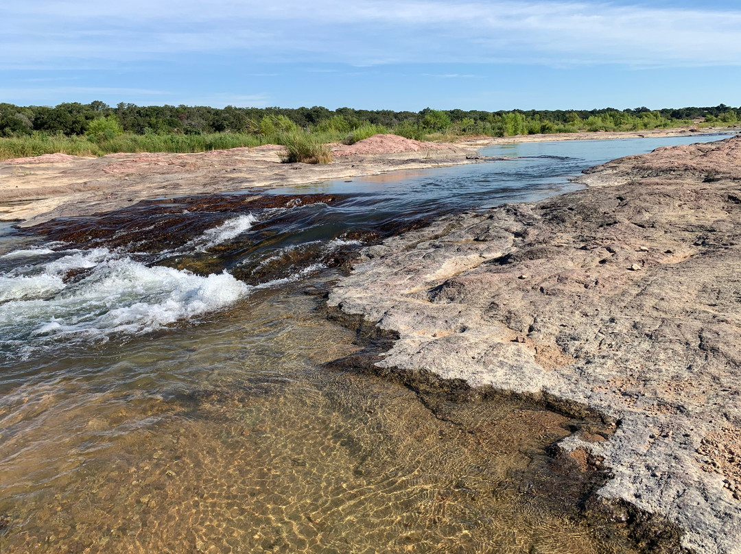 Llano River景点图片