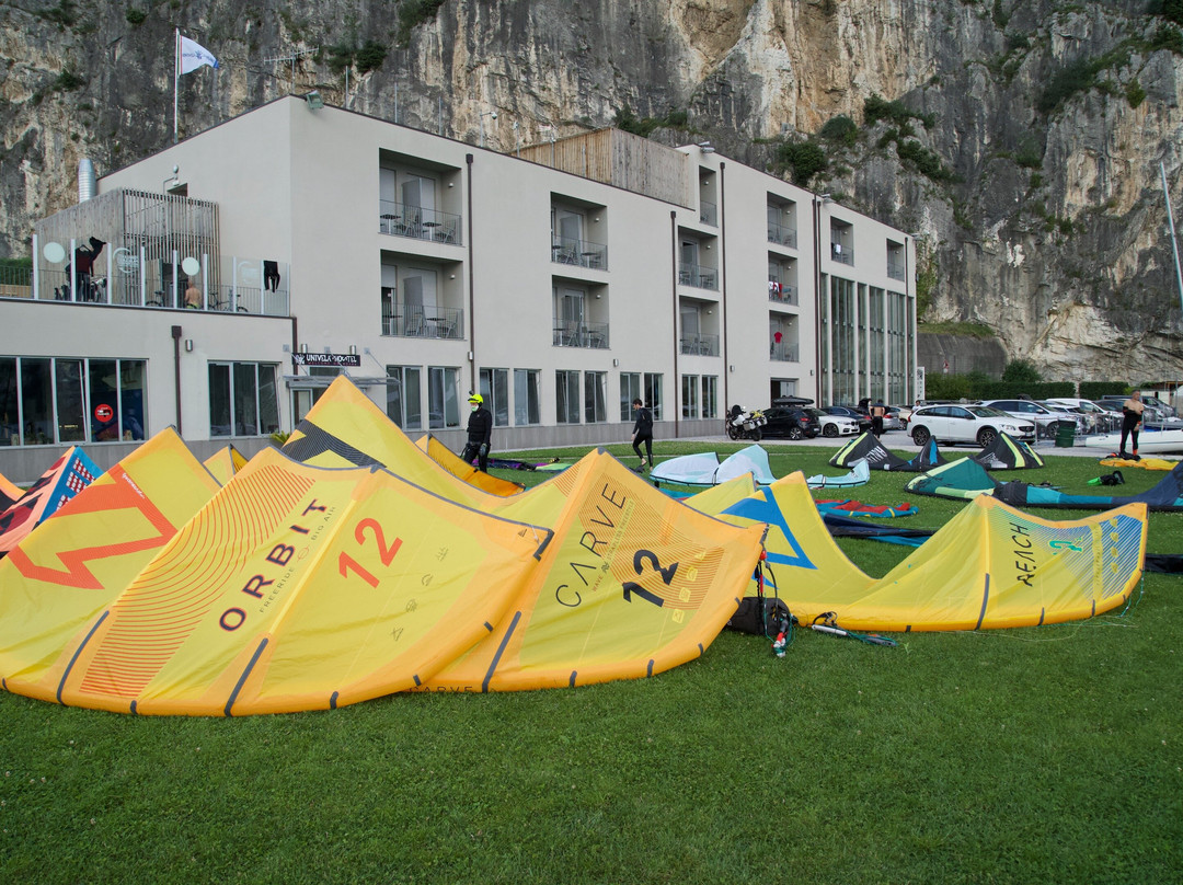 Gardakitesurf-Campione del Garda必去景点