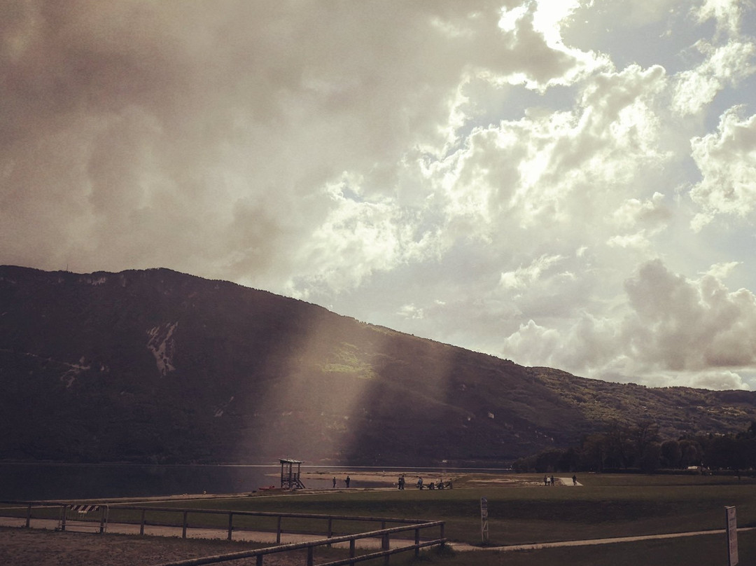 Lago di Santa Croce景点图片