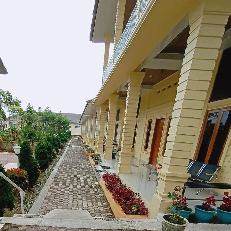Noah Hotel Silangit-portrait