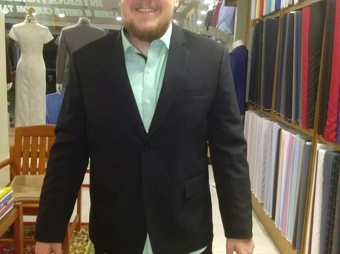 La Moda Suit景点图片