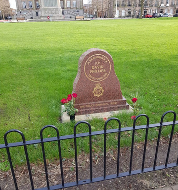 P.C David Phillip's Memorial-Birkenhead必去景点