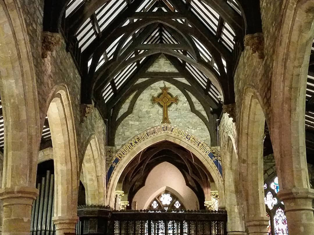 Church of St Mary and St Cuthbert景点图片