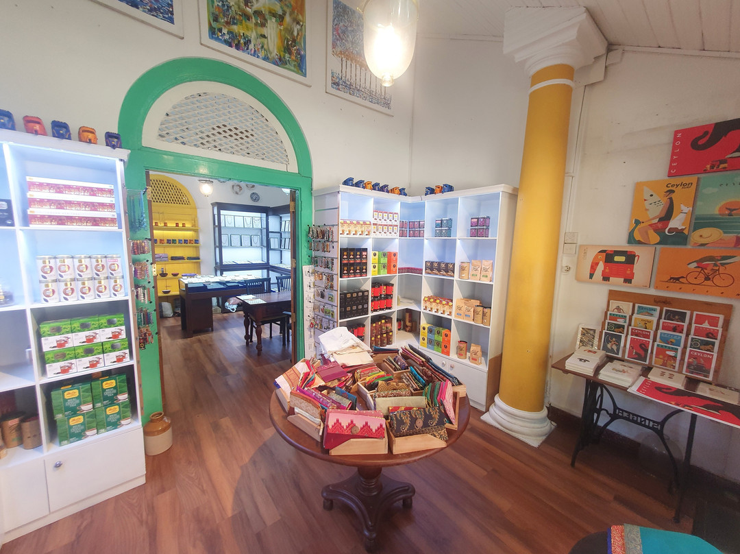 Azeiya-加勒必去景点