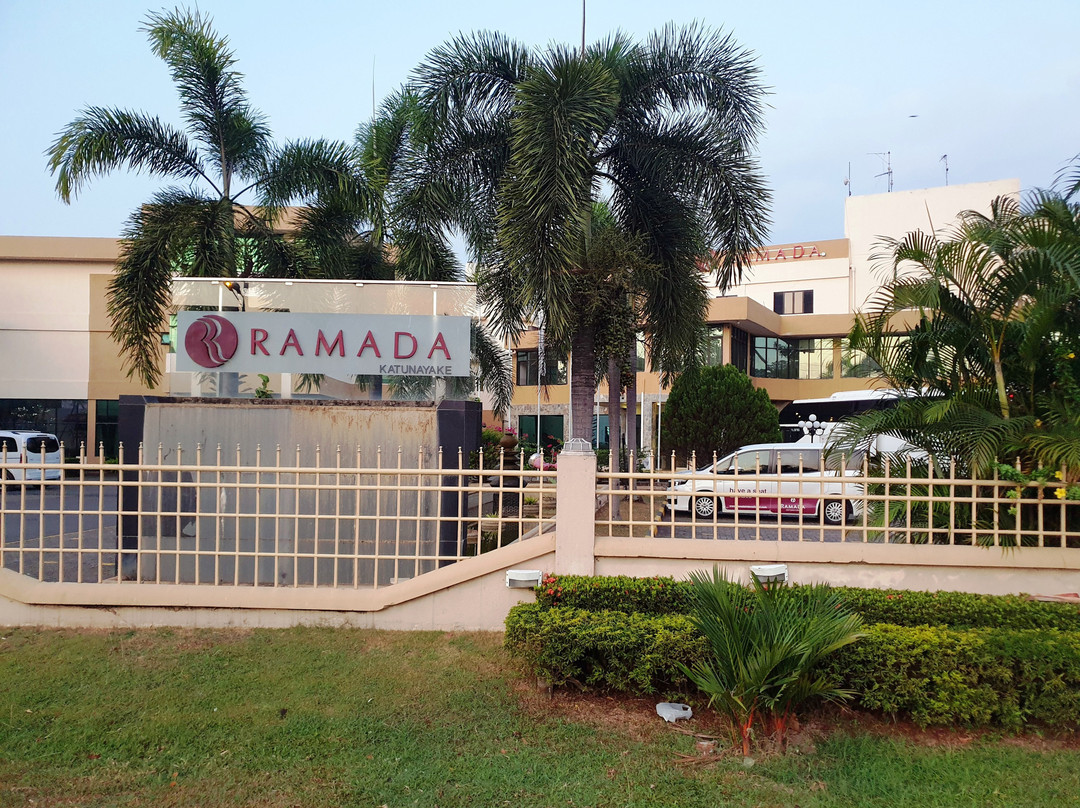 卡图纳亚克华美达机场酒店主图