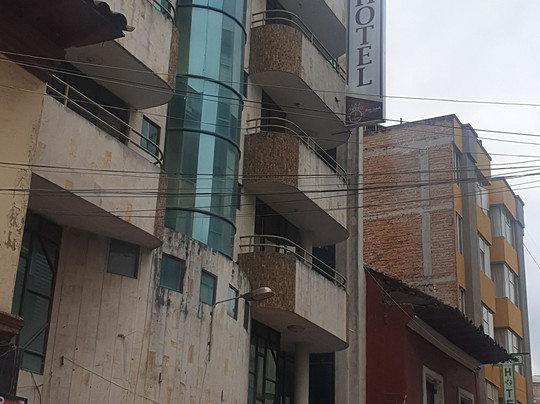 Hotel Reina Isabella主图