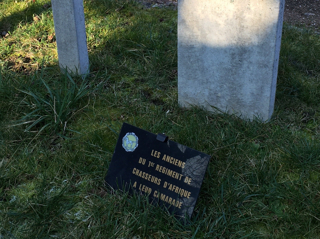 Cimetière Militaire Mémorial 1ère Armée景点图片
