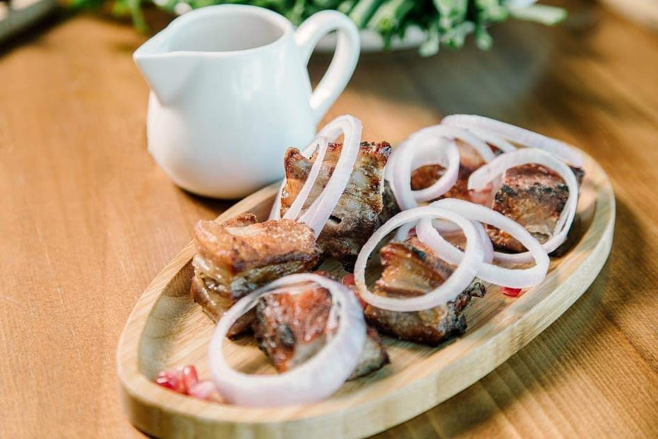 Krtsanisi餐馆和美食-Pub-Restaurant Art