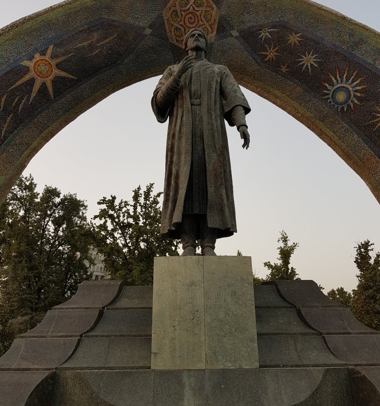 Rudaki Monument-杜尚别必去景点